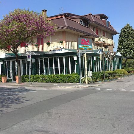Hotel Rado Lido di Jesolo Dış mekan fotoğraf