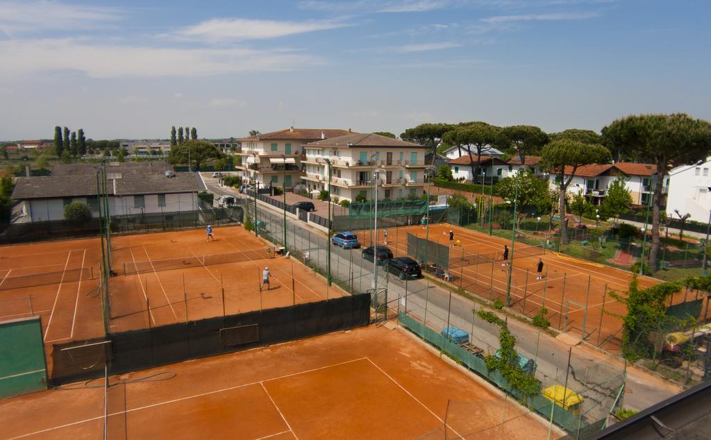 Hotel Rado Lido di Jesolo Dış mekan fotoğraf