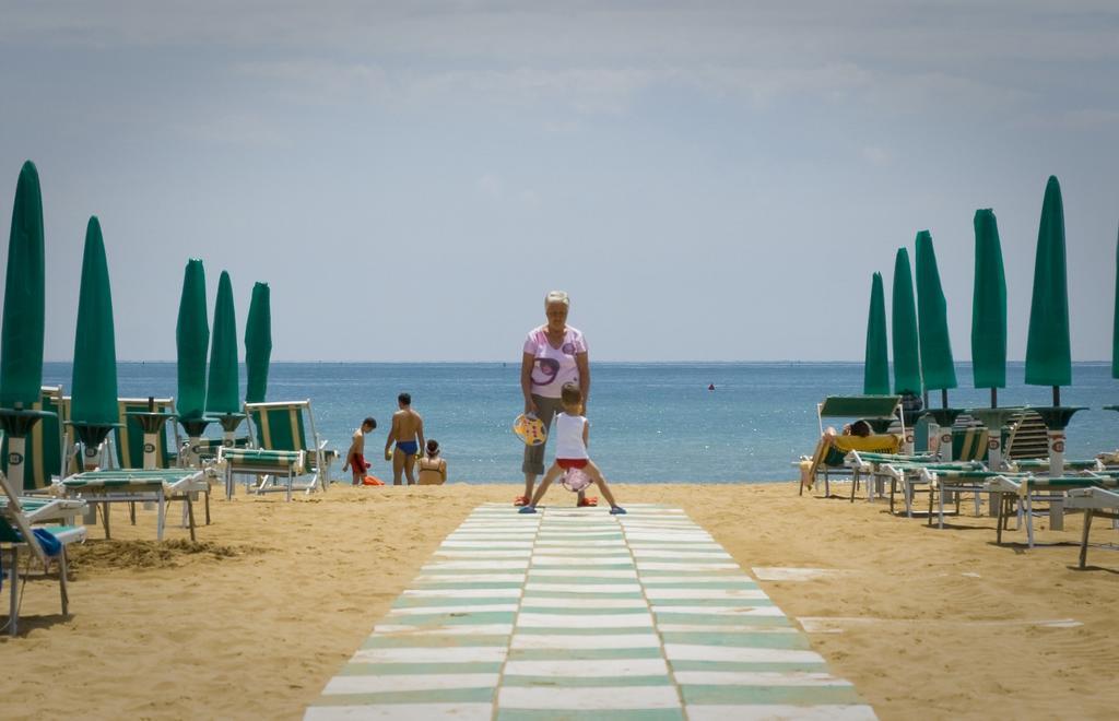 Hotel Rado Lido di Jesolo Dış mekan fotoğraf